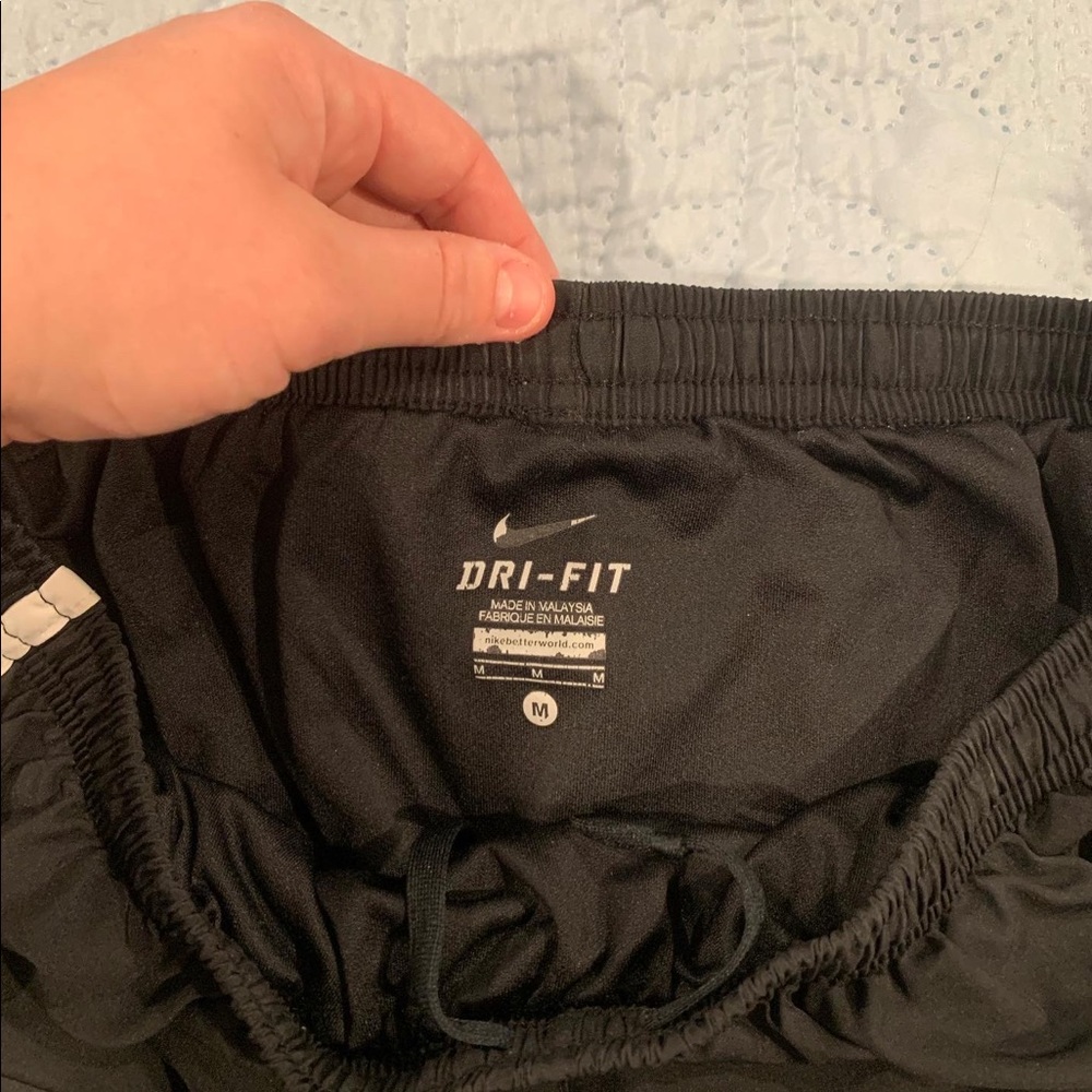 Nike Shorts - Picture 2 of 2